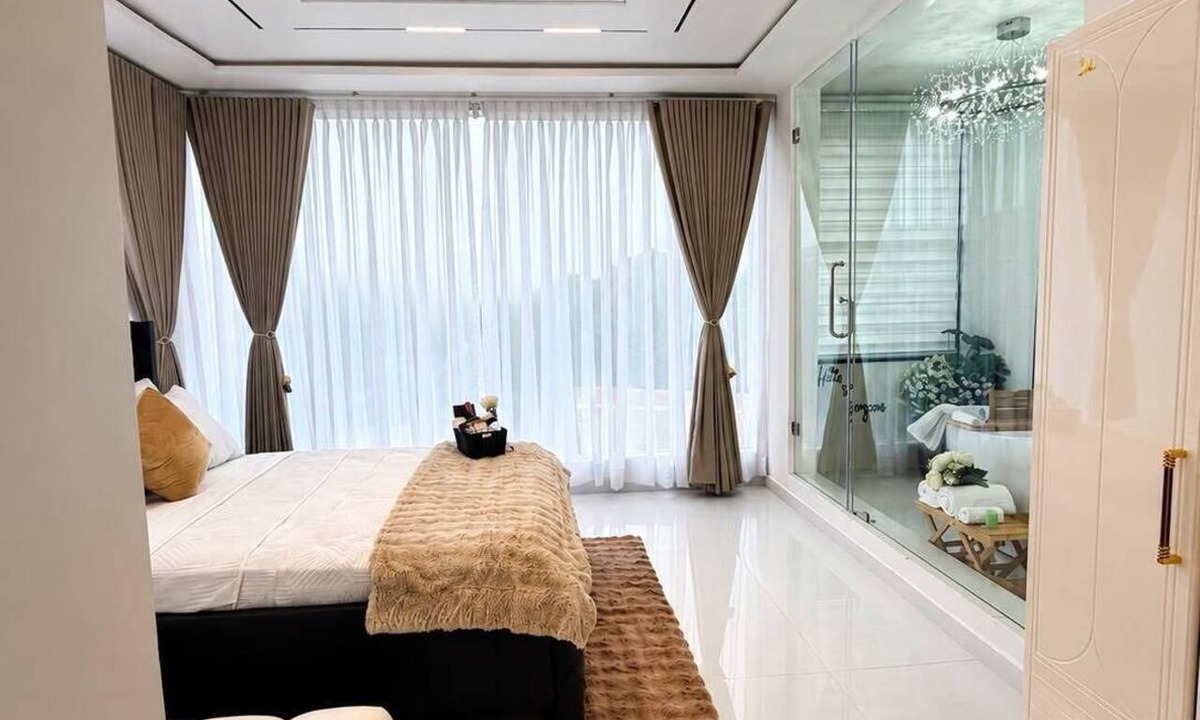 Sakumono Apartment | 1 + 1 Spa Tub. Rooftop Lounge. Airport pickups/Drop offs