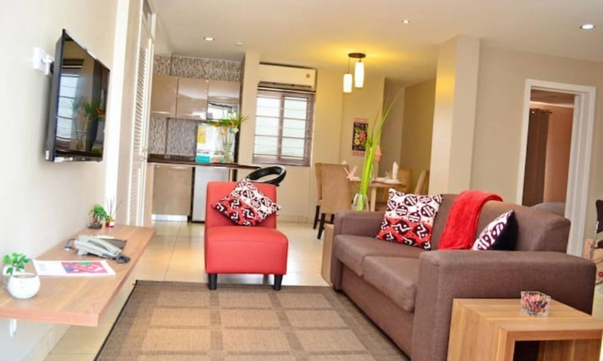 Kokomlemle Apartment | 12 Minutes from Kwame Nkrumah Memorial Park 2BDR apartment/2.5 Bathrooms