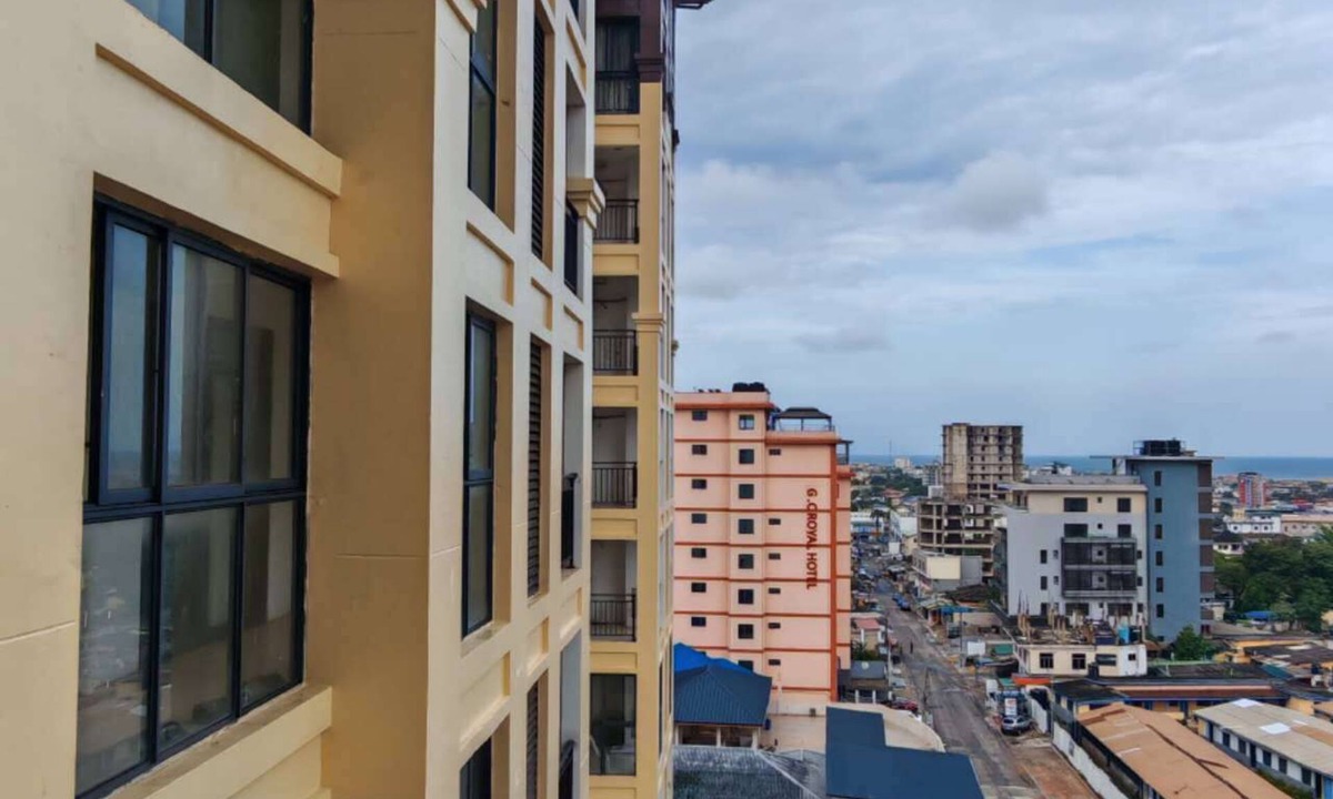 North Ridge Apartment | 3-Bedrooms Furnished Apartment in Osu with Swimming Pool and Gym