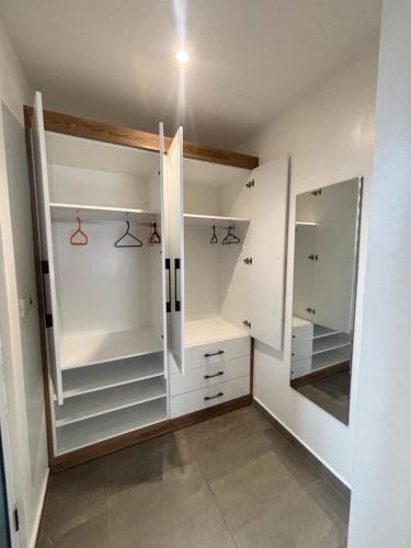 Osu Klottey Apartment | 5th avenue apartment