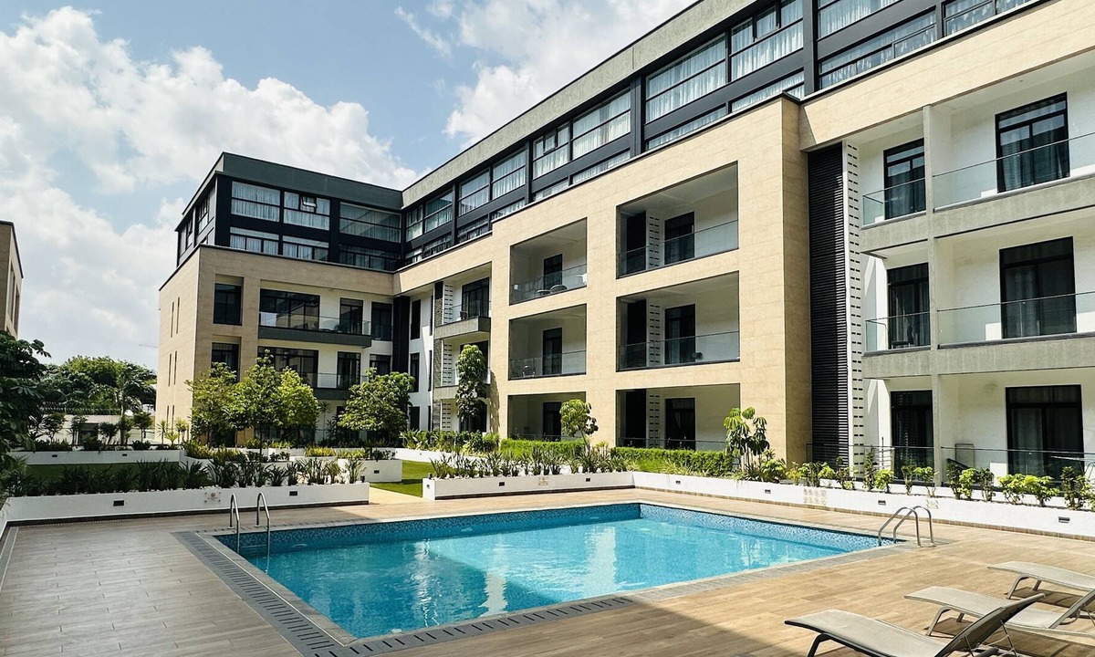 Cantonments Apartment | A lovely 1 bedroom in cantonments with a pool view