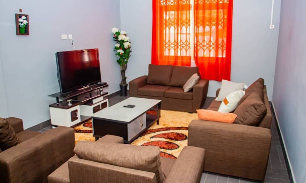 Ngleshi Amanfro Villa | Accra Cosy Homes