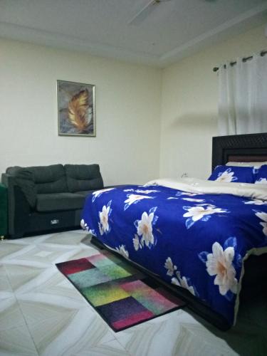 Mampong Hotel | Adusah View Hotel