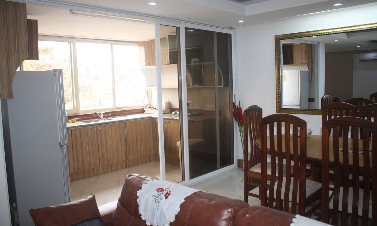 Labadi Hotel | Adwoa Wangara Apartments