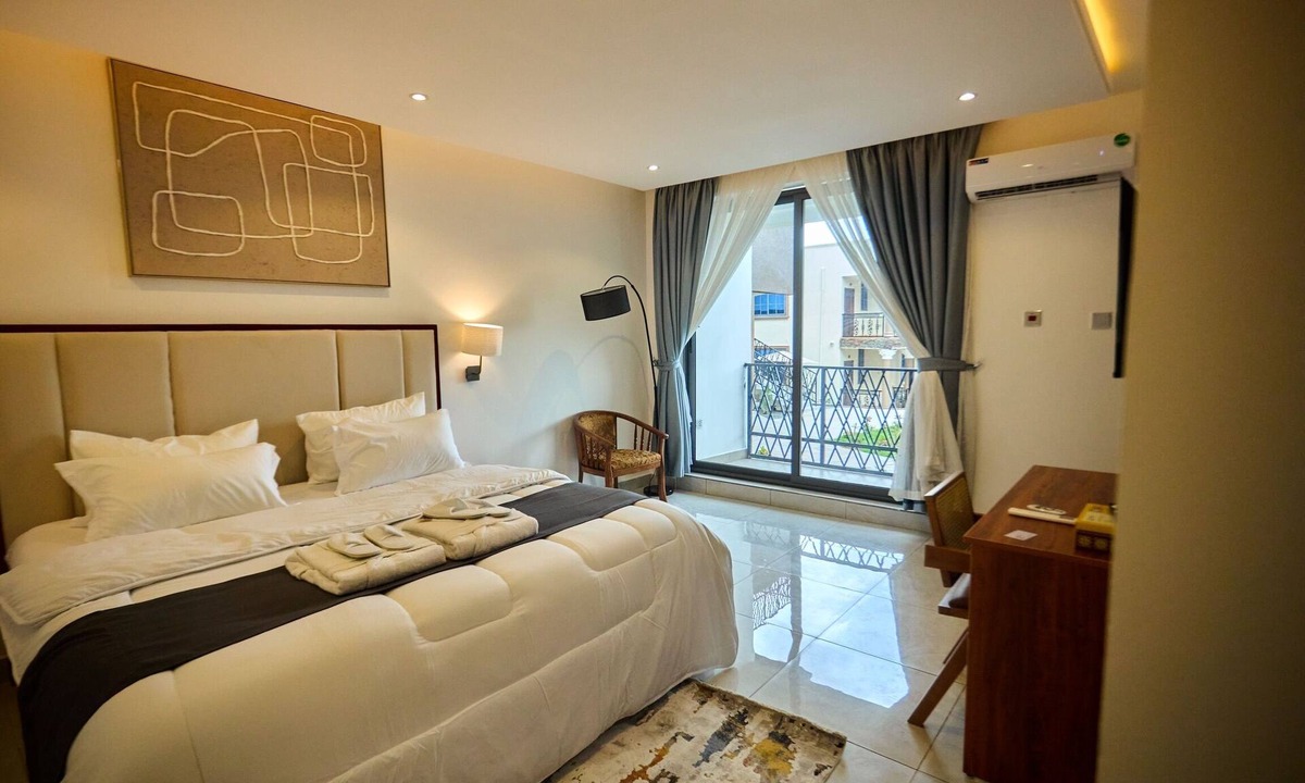 Koforidua Hotel | AIDEN HOMES AND APARTMENTS HOTEL