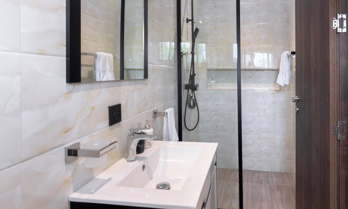 Abelemkpe House | AKOA Villa at THE HIDDEN DOMUS, Premium, Cozy and Spacious 4bed Villa
