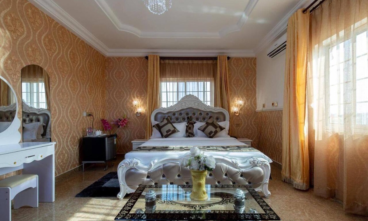 Teshie Hotel | Amazing Grace Hotel & Suites