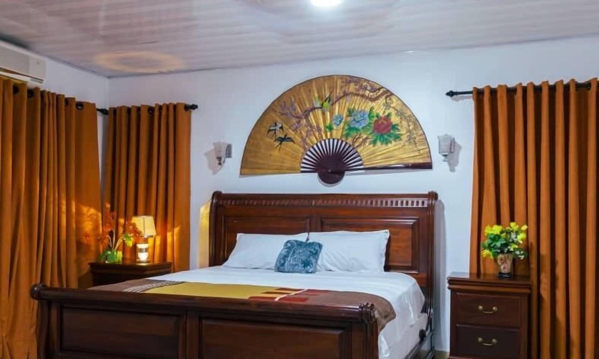 Pokuase House | Ampric GuestHouse and Lounge