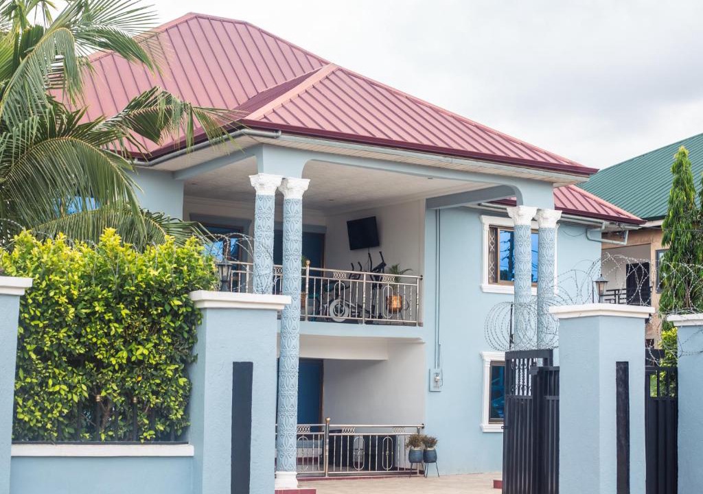 Accra Hotel | Big Papa Hotel