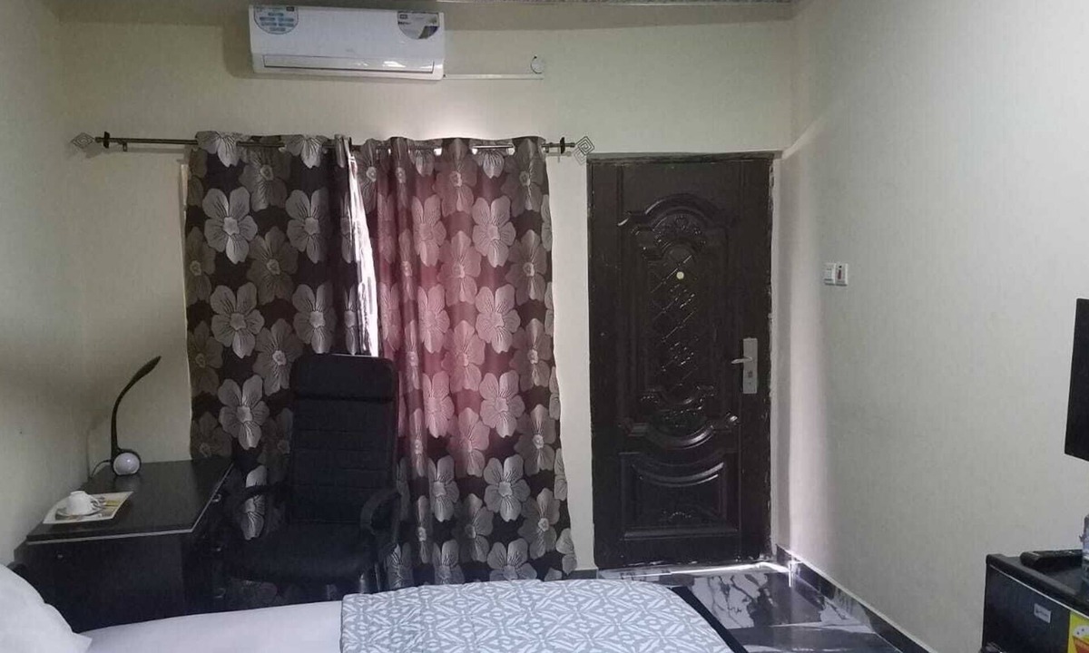 Koforidua Hotel | Bright Hotel & Suites