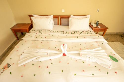 Busua Hotel | Busua Beach Resort