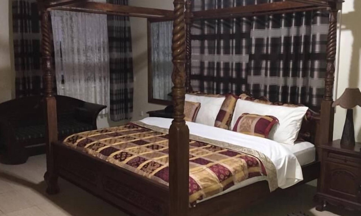 Nungua Hotel | Campbell Hotel Accra
