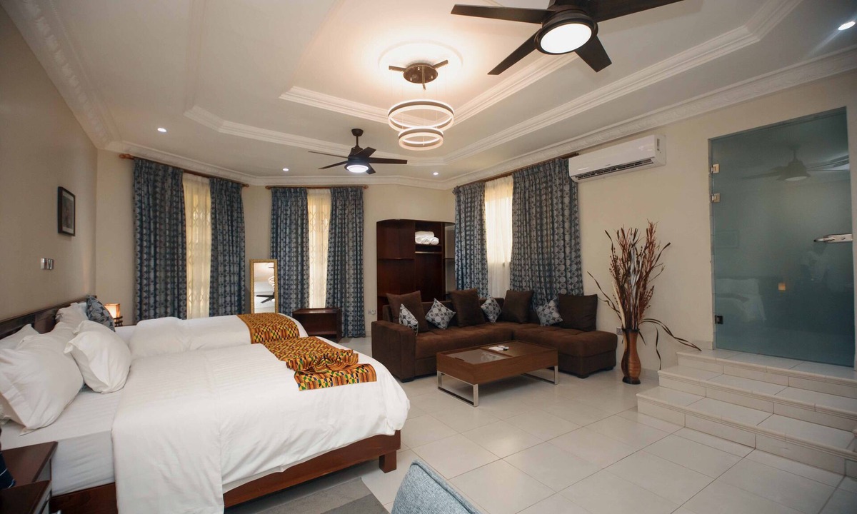 Teshie Hotel | Cocktail and Dreams Hotel