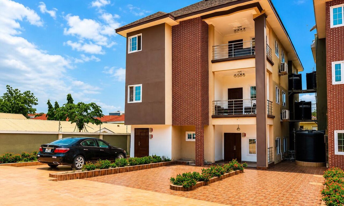 North Ridge Apartment | Cozy 2-bedroom apartment in marvelous Accra with AC
