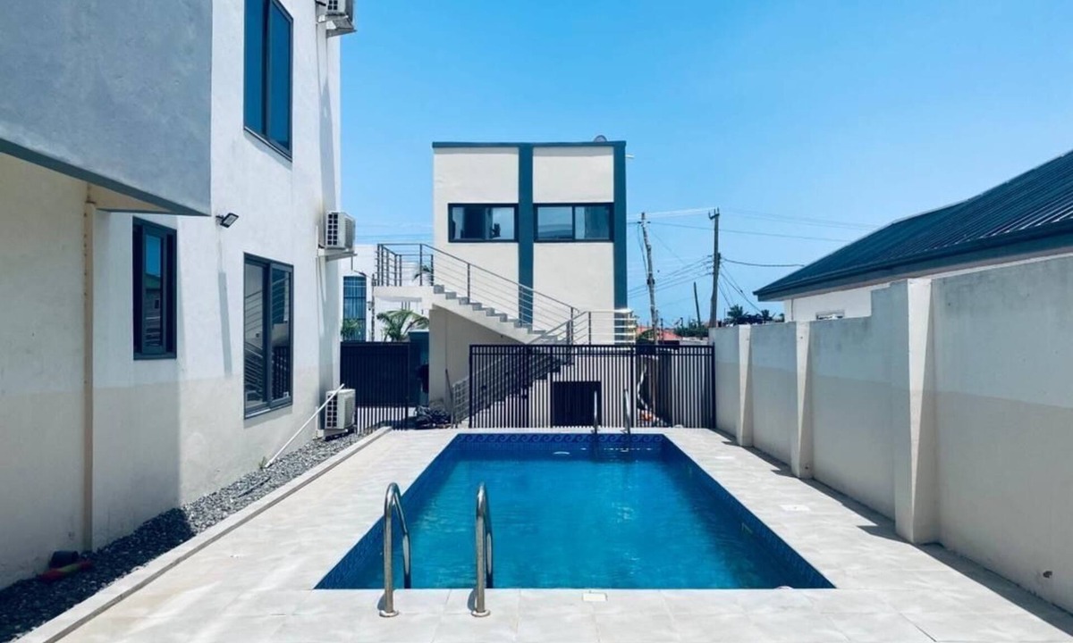 Santeo Condo | Cozy Compound Away from Home in Africa