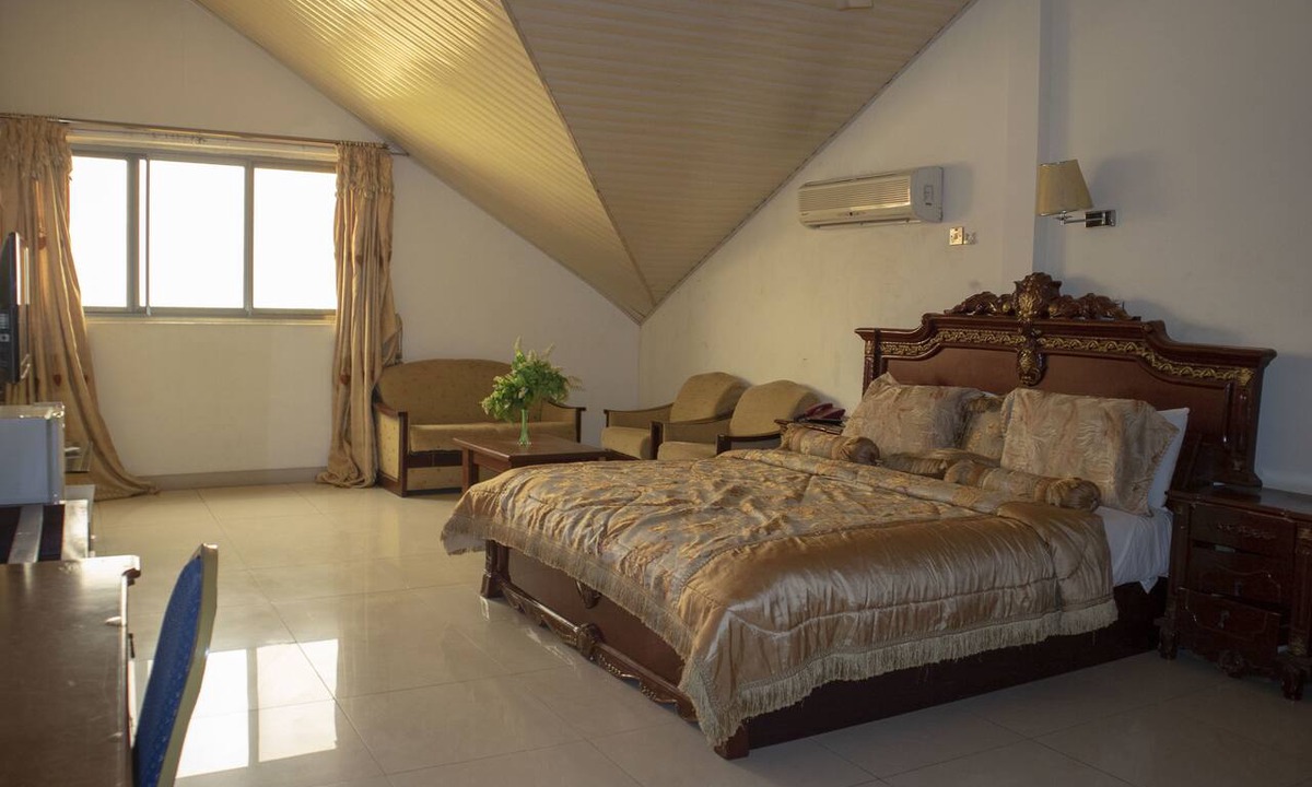 Accra Hotel | Crown Liberty Hotel