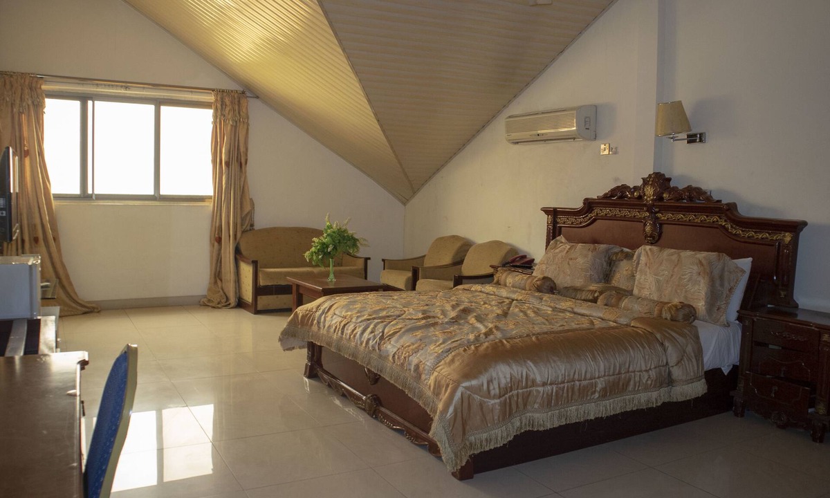 Accra Hotel | Crown Liberty Hotel