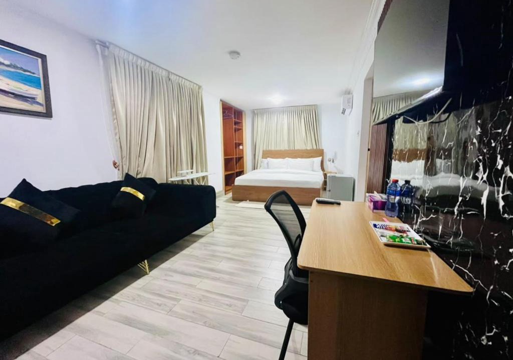 Kumasi Hotel | EK's Peak