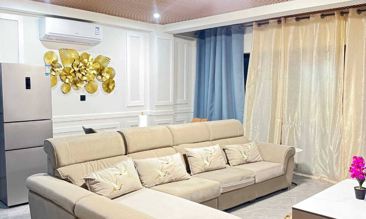 Teshie Apartment | Elegant 2 BR@ BATH @ Sapphire Suites
