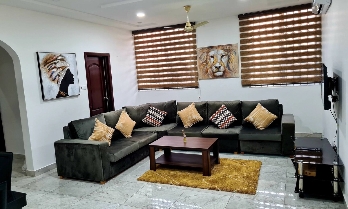 Adenta Apartment | EXECUTIVE 2Bed, 2Bath Apt @ Adenta.Wifi,Clean.Safe