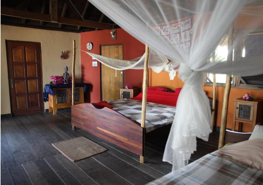 Busua Hotel | FANTAS FOLLY BEACH LODGE