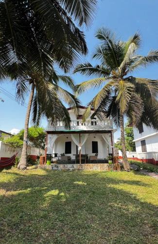 Langma Cabin | Green Protection Beach House Ghana