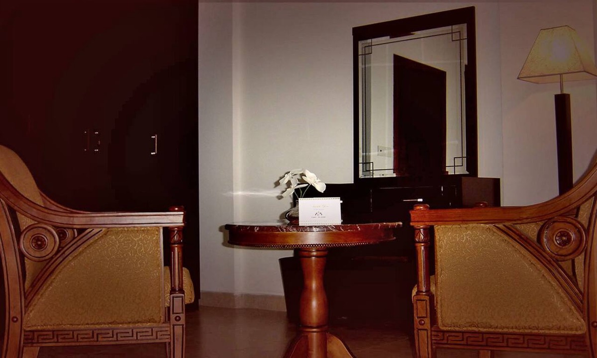 Labadi Hotel | His Majestys Hotel
