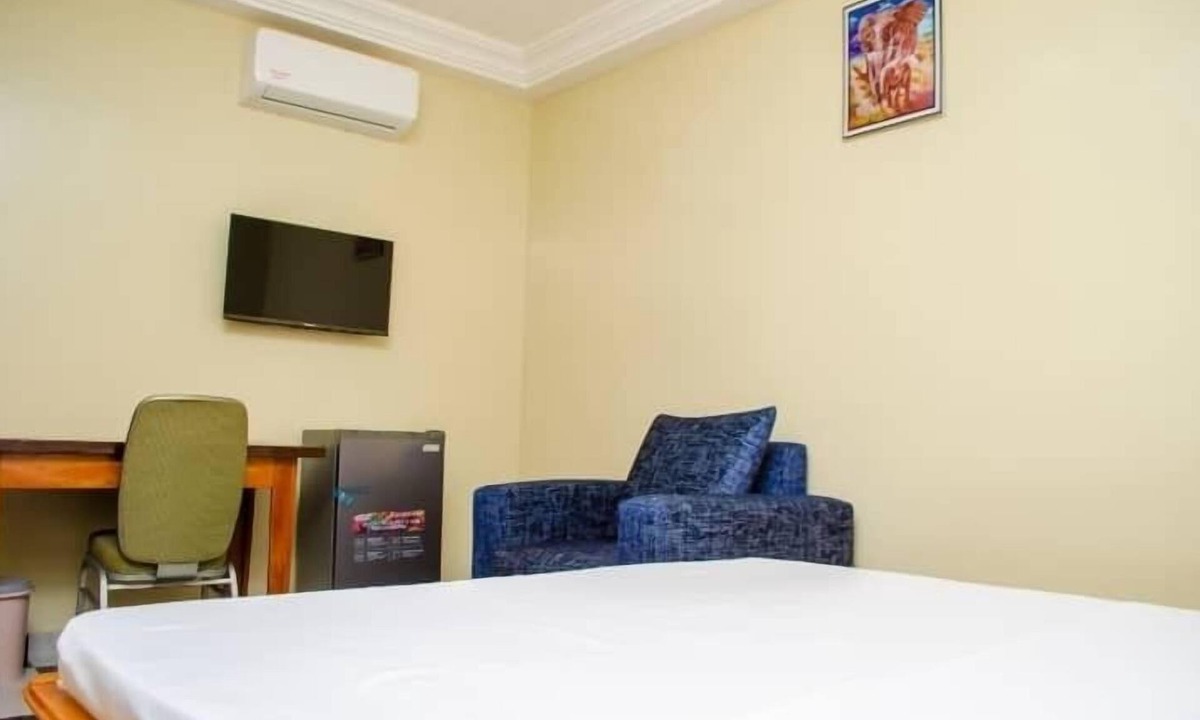 Kara Hotel | HOTEL COLLINE D'OR