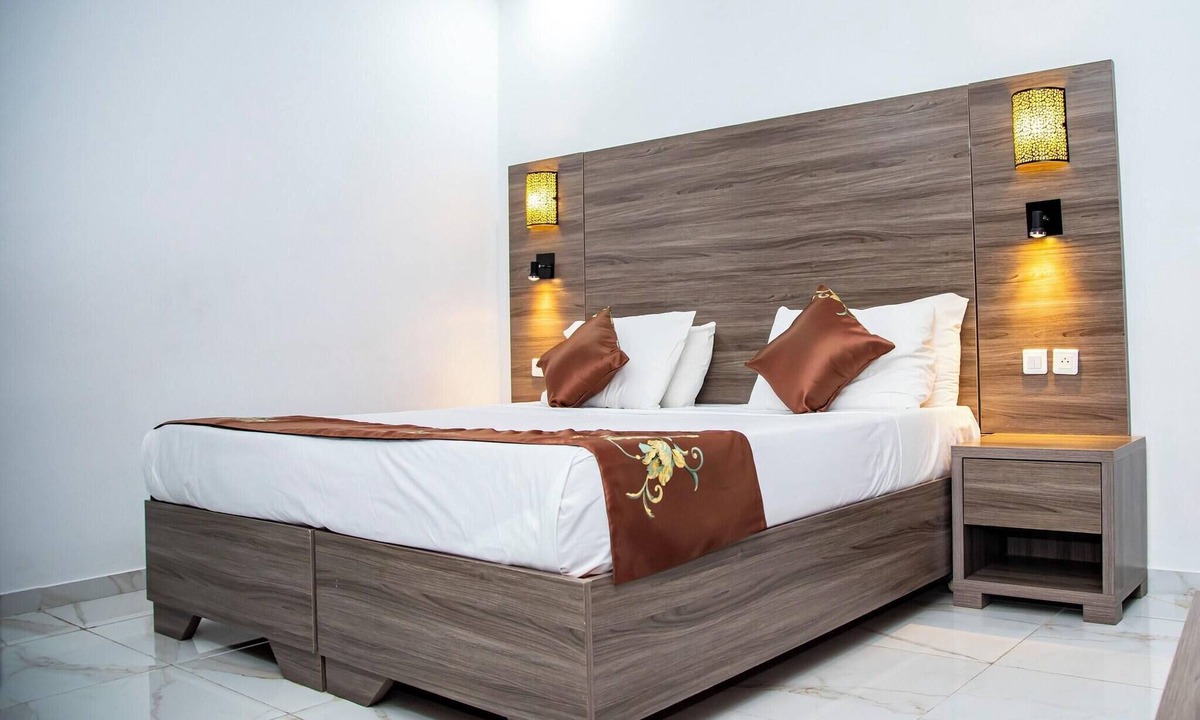 Lome Hotel | Hotel Sarakawa