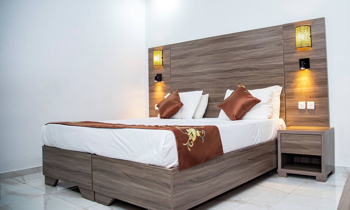 Lome Hotel | Hotel Sarakawa