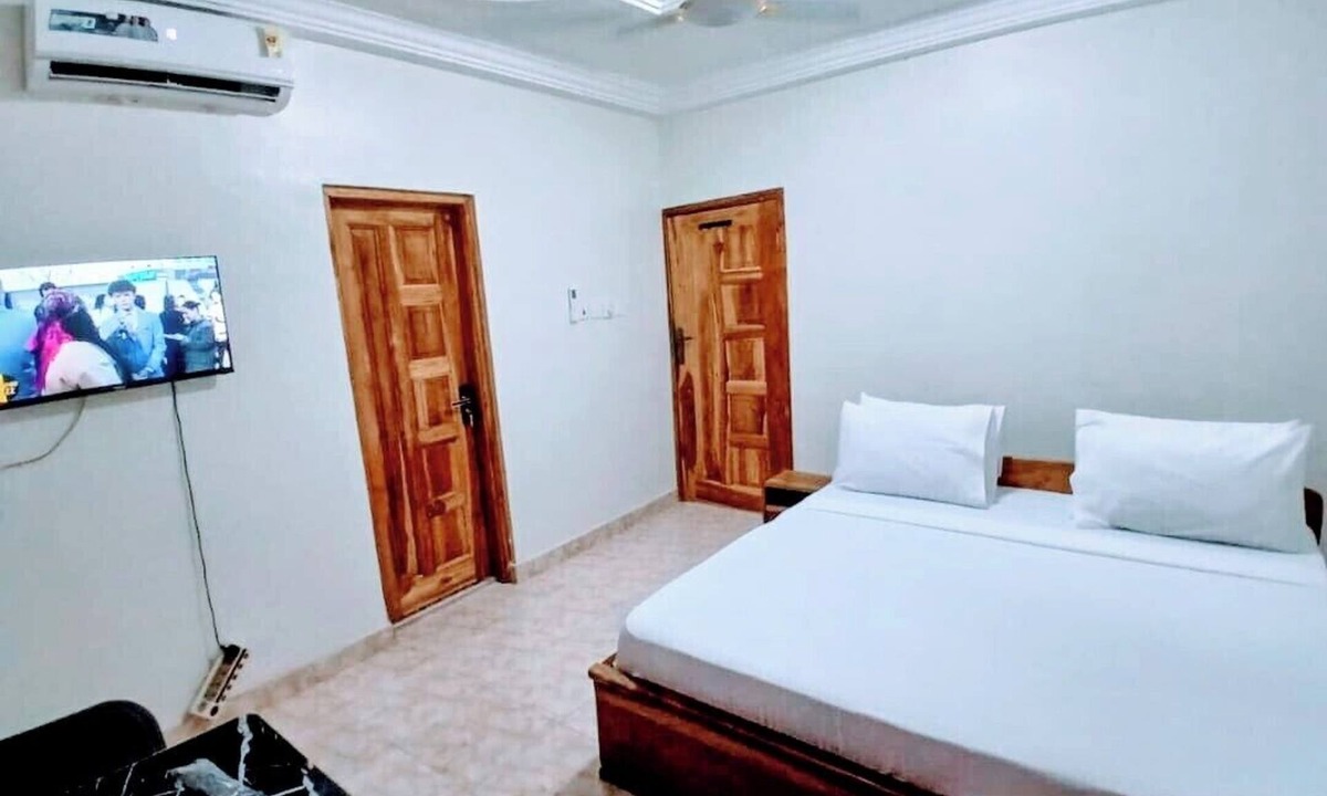 Tafi House | Madora Lodge