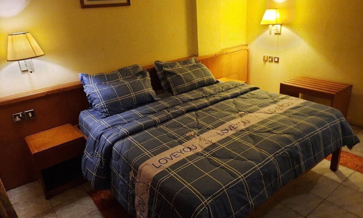 Accra Hotel | Maple Leaf Korean Hotel