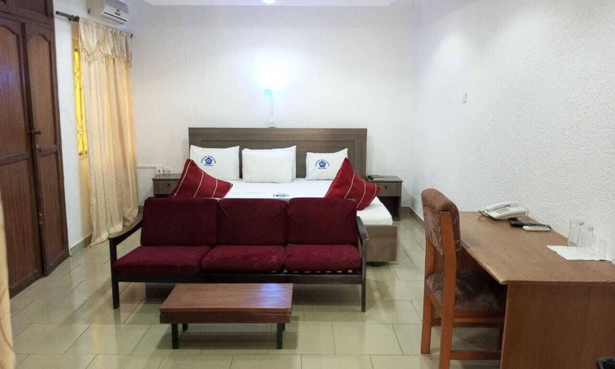New Nigo Hotel | Meridian Drive Hotel
