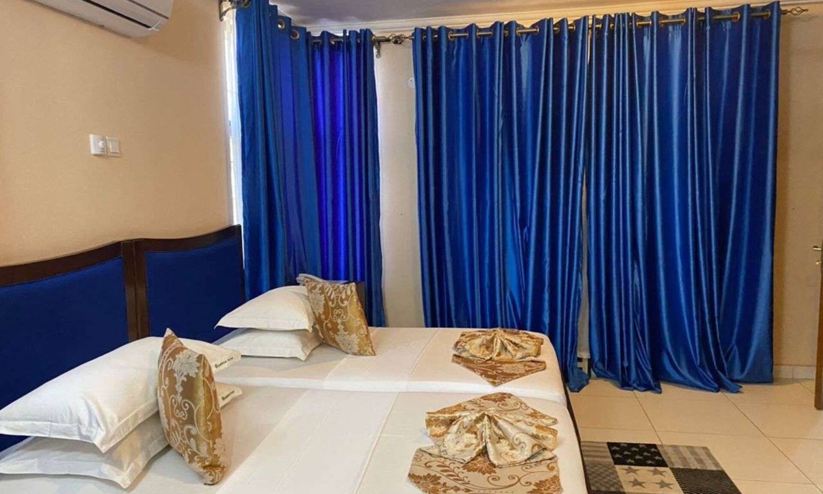 Kumasi Hotel | MONSOON HOTEL