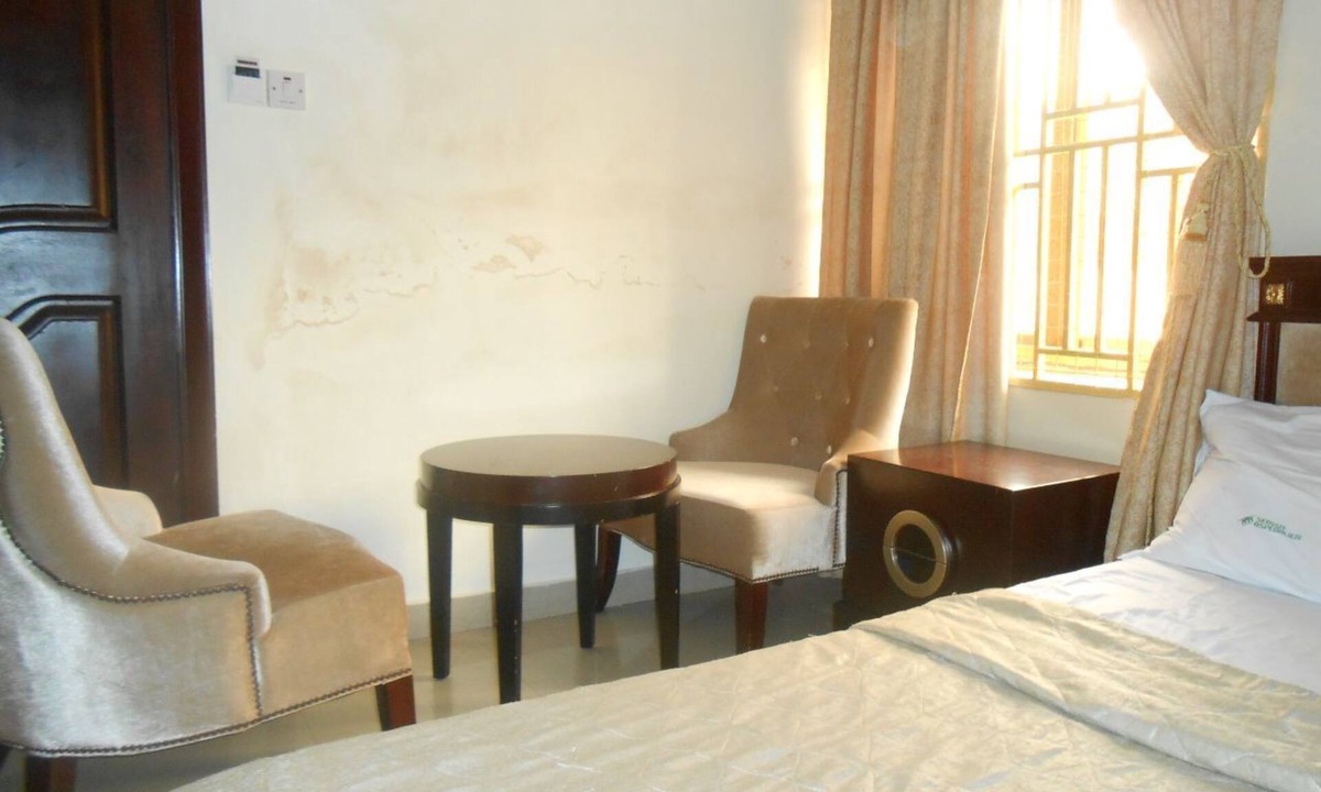 Awoshie Hotel | Nicolizy Hotel