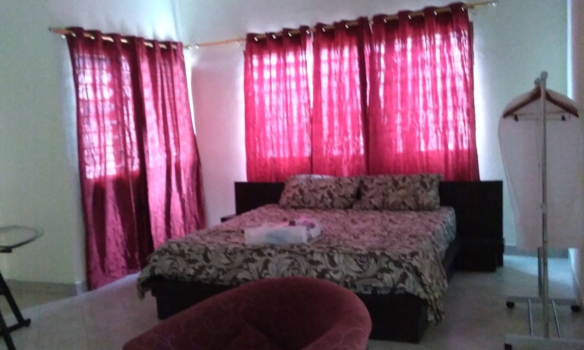 Pepease House | Oaks : Private Room 4