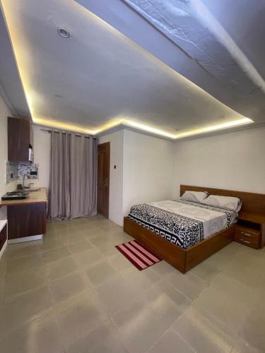 Cape Coast House | One Aquarium Inn
