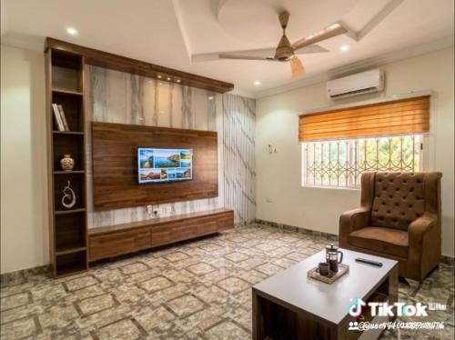 Tamale Bed & Breakfast | Paradise Creek Hotel