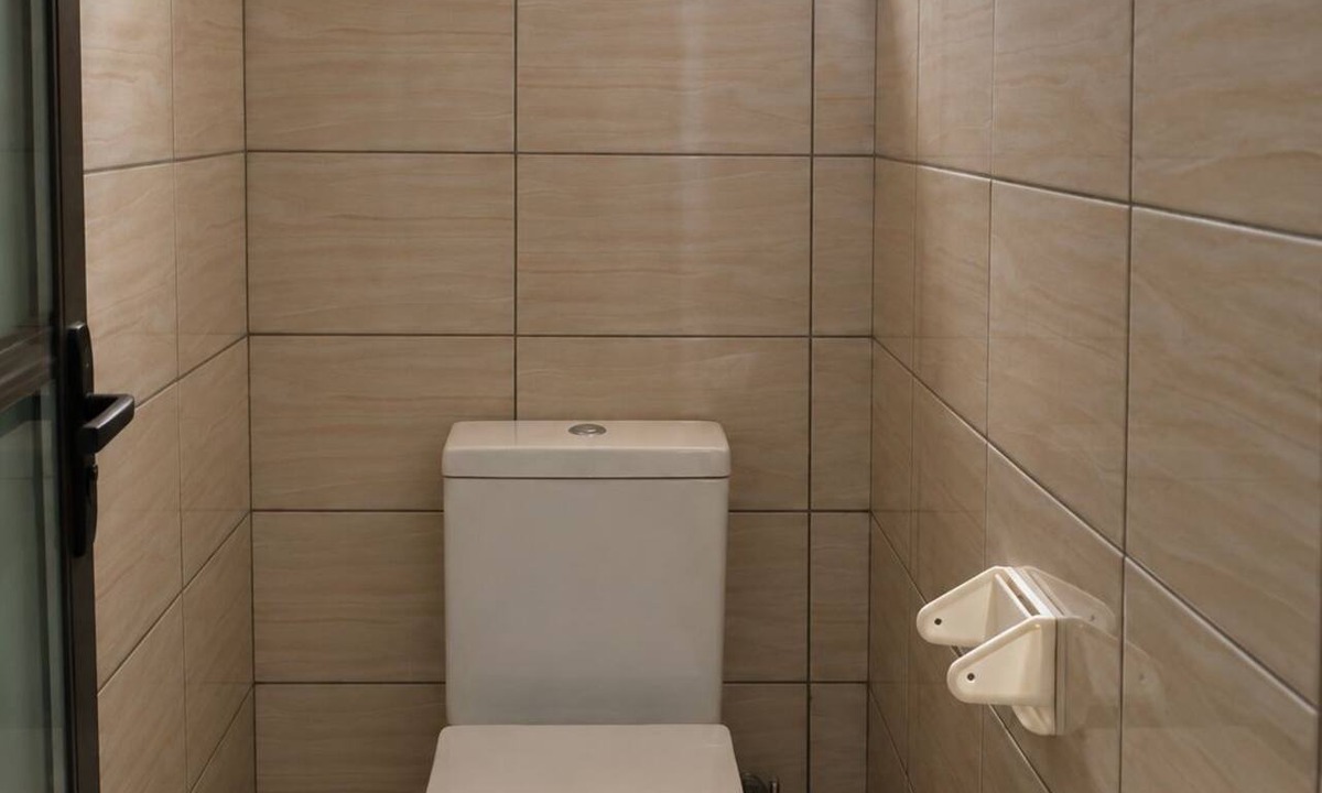 Nungua Apartment | Private 1BR 1BT Escape Near Waterfall Wi-Fi AC DSTV n More