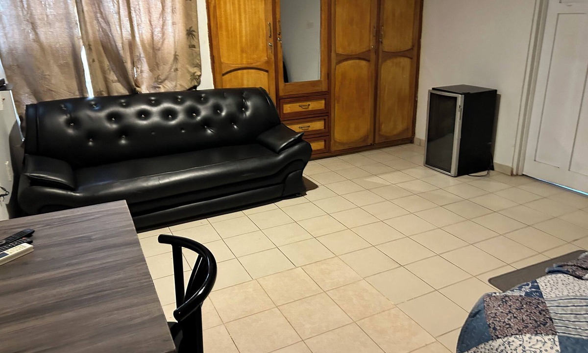 Accra Hotel | QUEEN PLAZA HOTEL