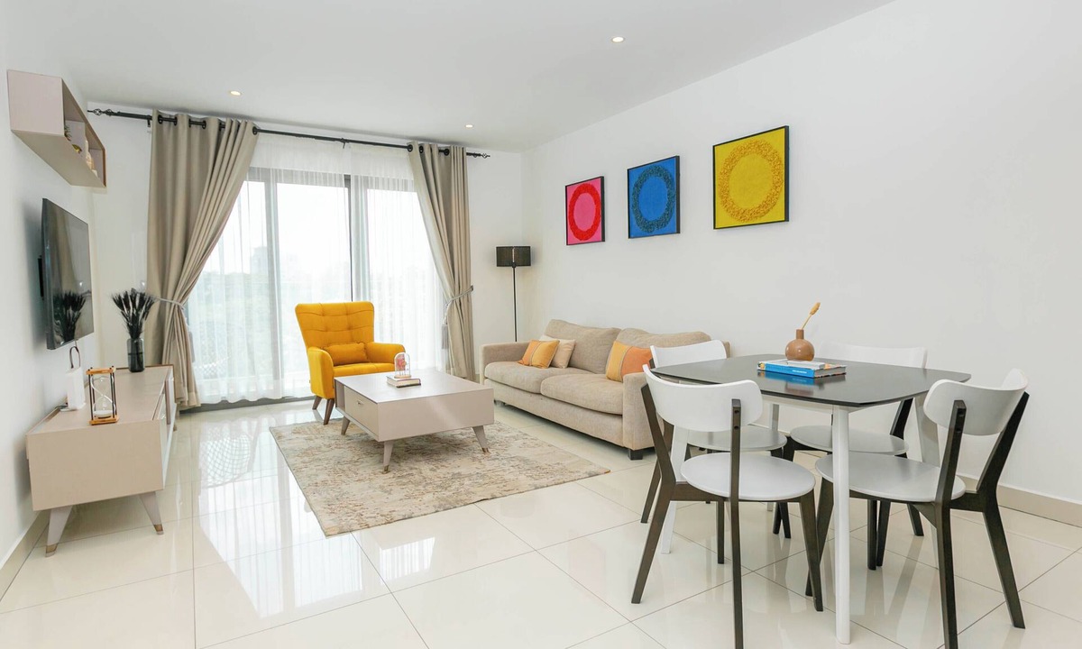 Accra Apartment | Spacious 3-bedroom apartment with WiFi, fitness room in amazing Accra