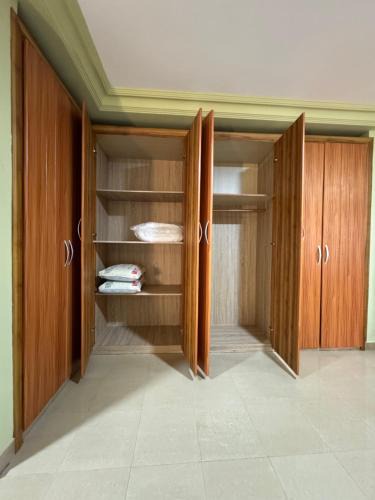 Nungua House | Spacious 5-Bedroom Private Home