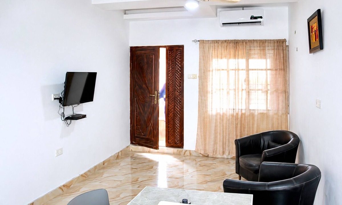 Kumasi Apartment | Spacious Comfort Stay at Asabi - Kumasi