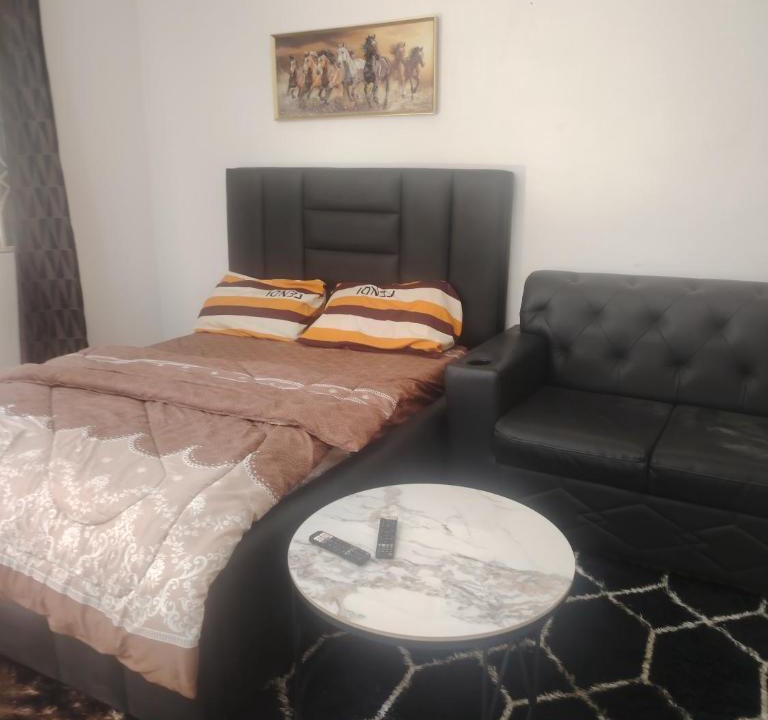 Accra Apartment | StayinCity Apartments R 9