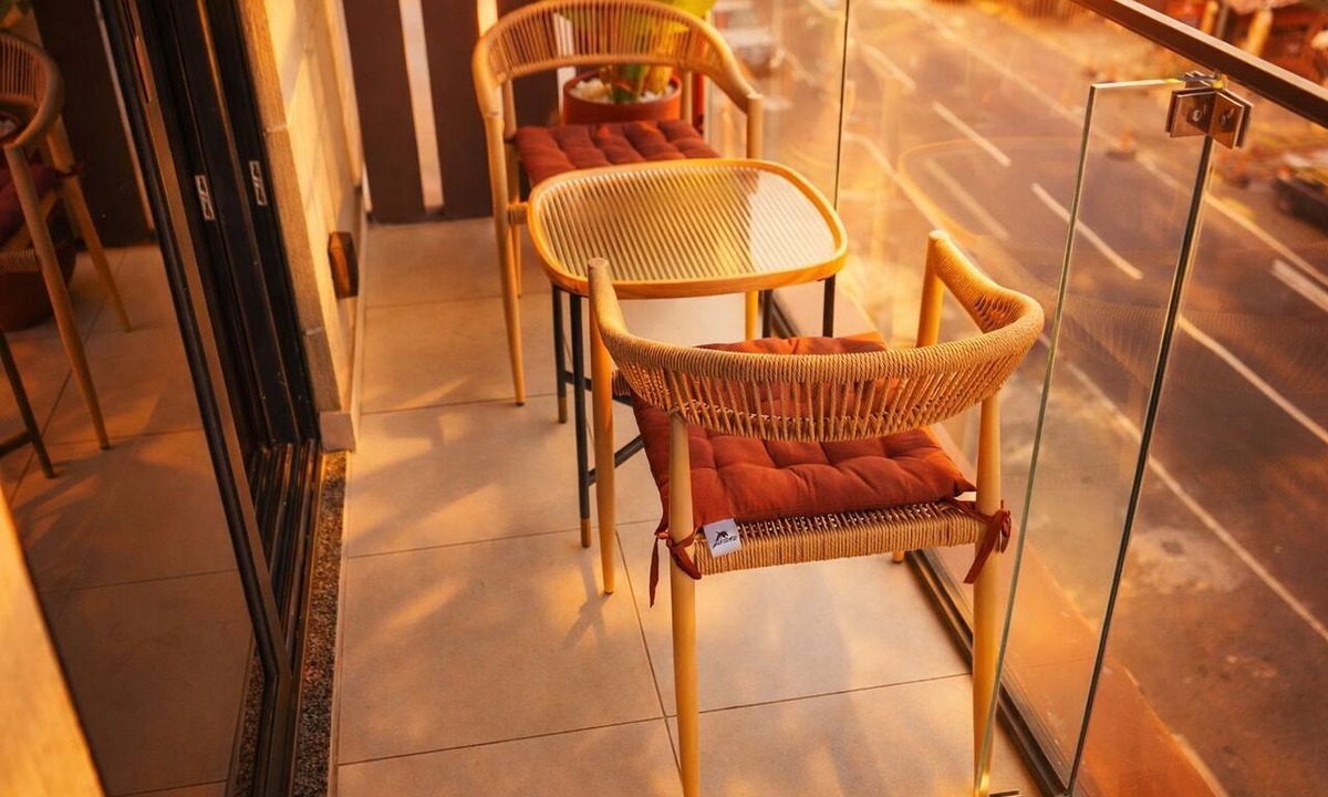 Dzorwulu Apartment | Stylish Airport Residential Studio | Pool & Gym