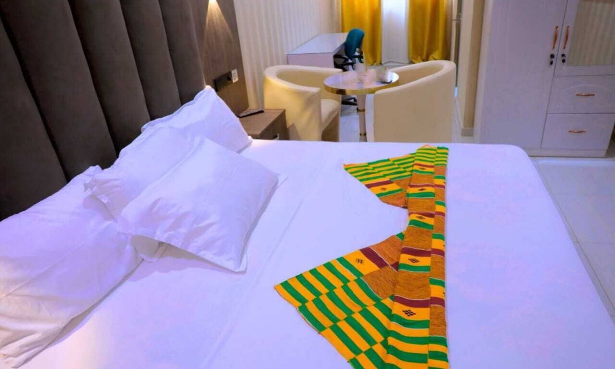 Accra Hotel | Texas Royal Lodge-Hotel