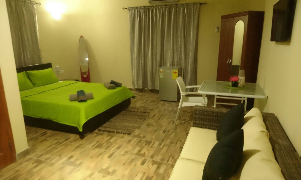Accra House | The Golden Apple Guest House