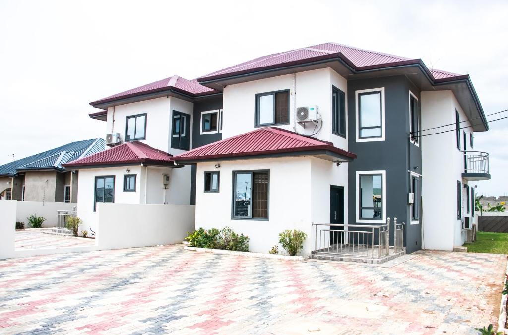 Nungua Hotel | THE GRANGE HOTEL GHANA