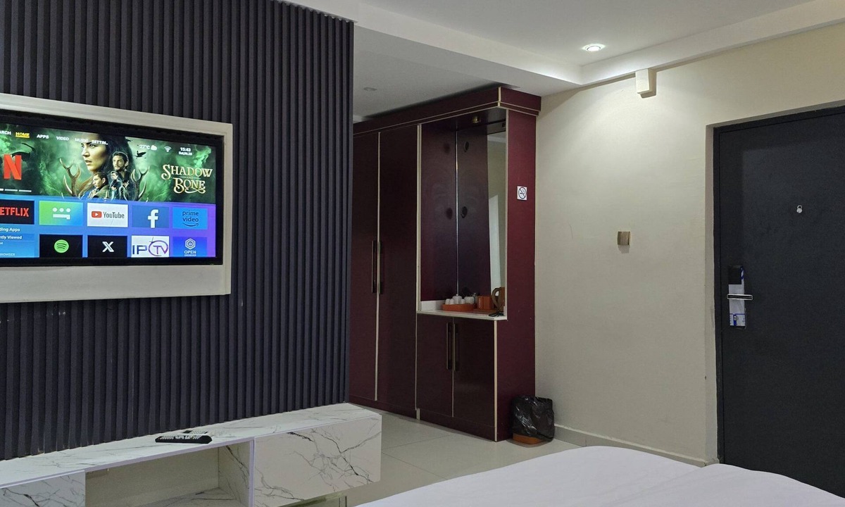 Pokuase Hotel | The Hierarchy Hotel