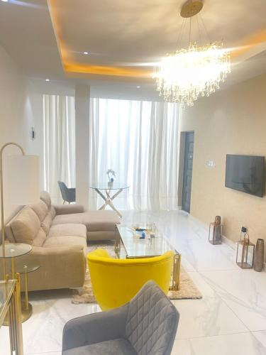 Accra Apartment | The Vittins